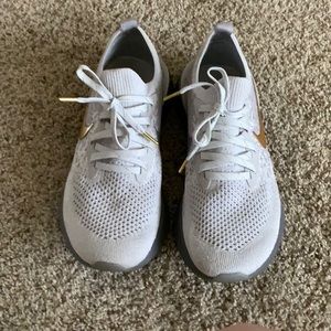 NIKE FLYKNIT SNEAKERS